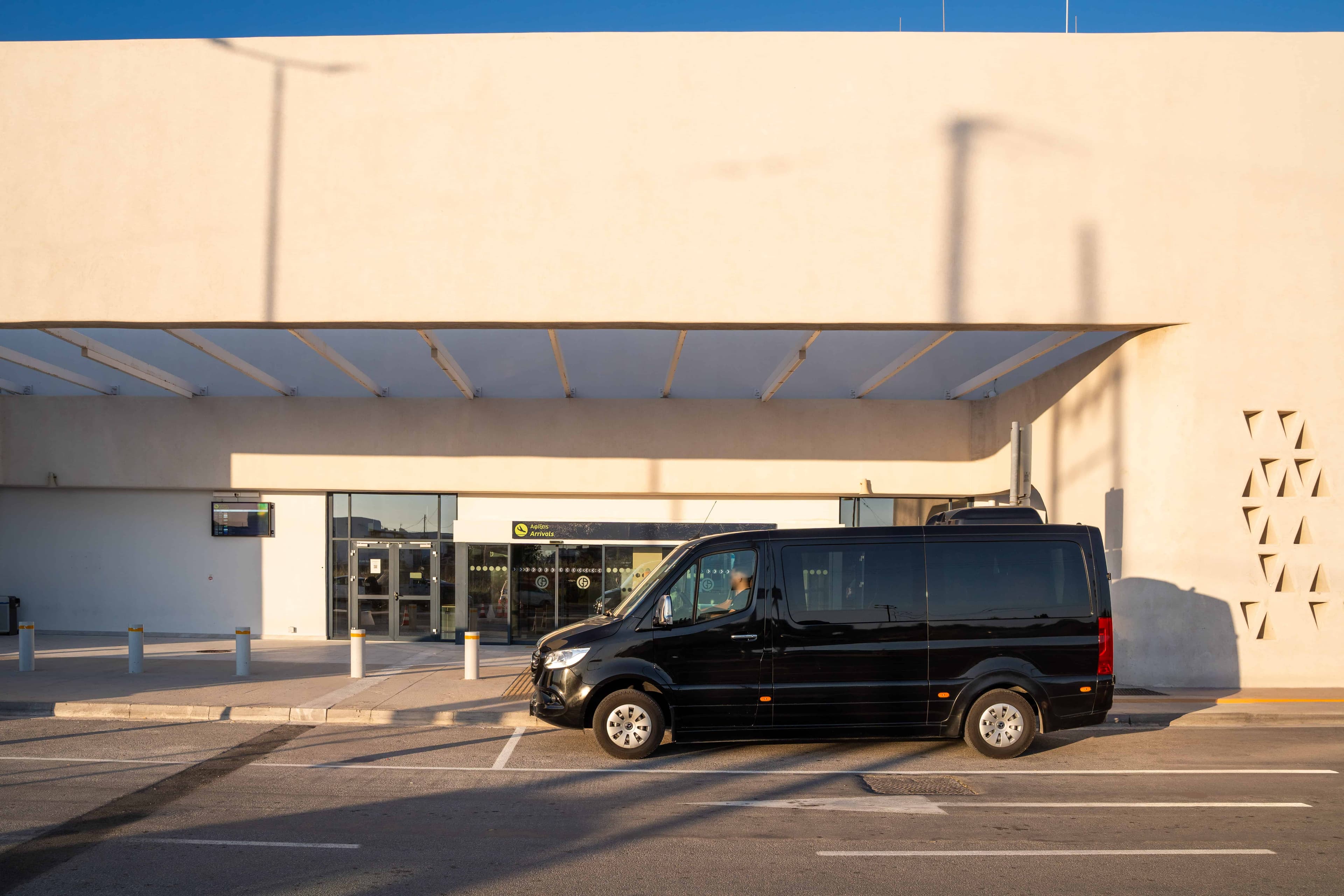 JMK Transfers - Professional transportation service
