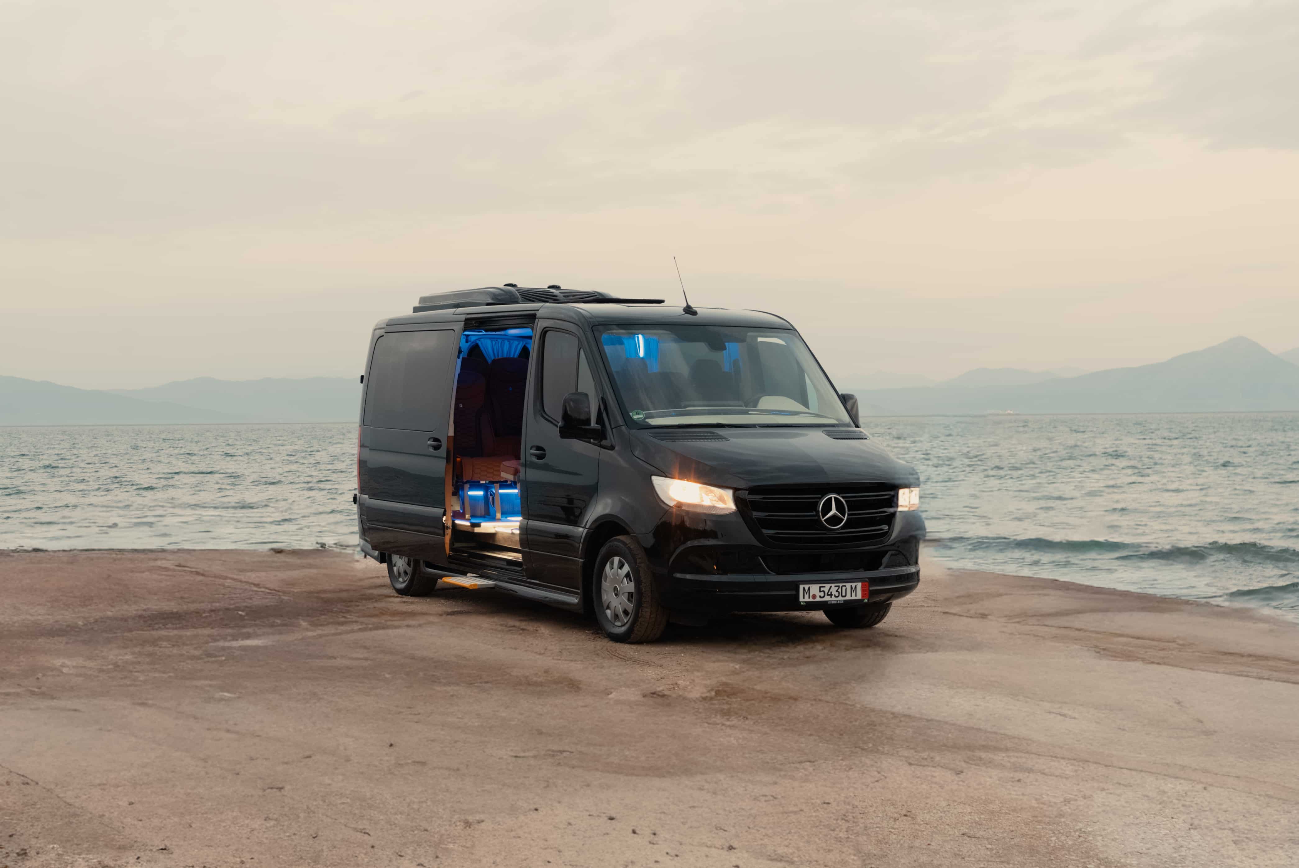 Mercedes Sprinter - Premium Van