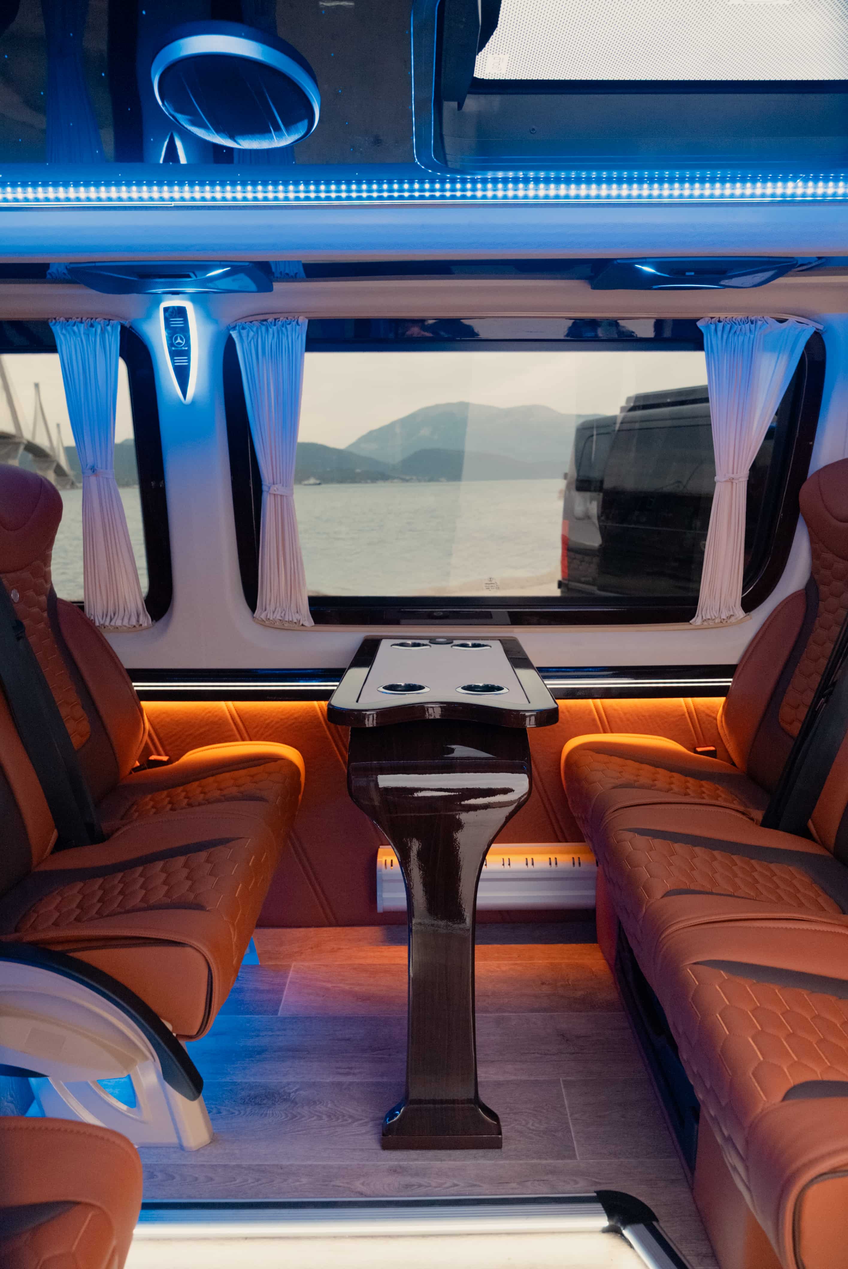 Mercedes Sprinter photo 6